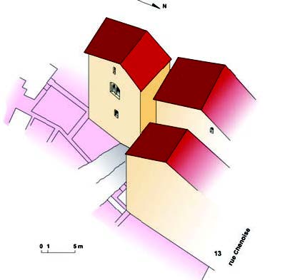 IMMEUBLE N° 13, RUE CHENOISE : le bâtiment avant au
XIIIe siècle ; essai de restitution. D.A.O. S. Penon et P.-Y. Carron